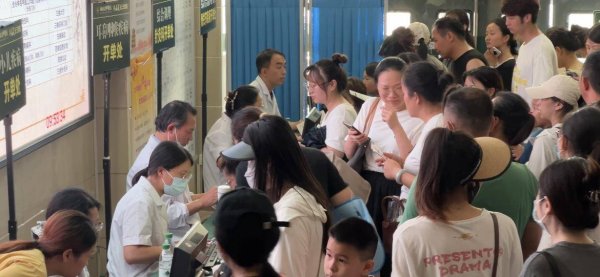 中国股票配资公司排名 头伏+周末, 超1万人在这打卡!